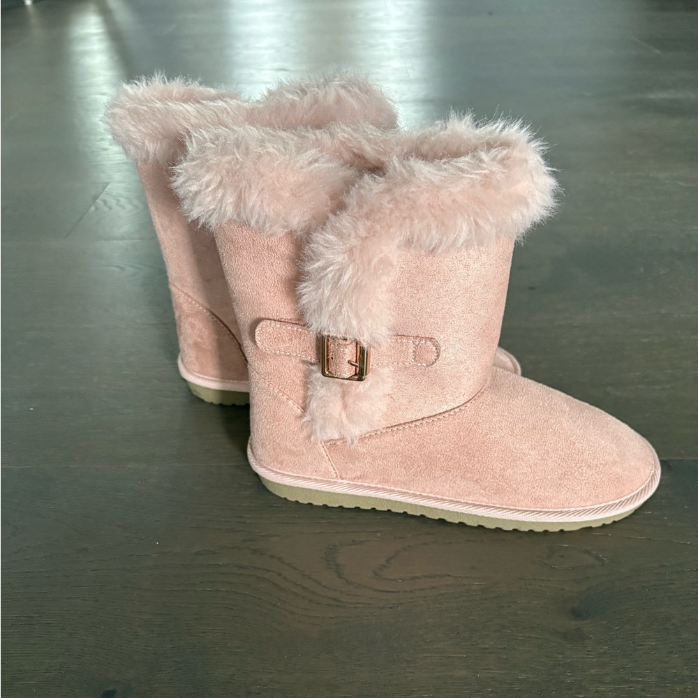 Children’s place pink suede girls warm boots sz 4Y new ret $98